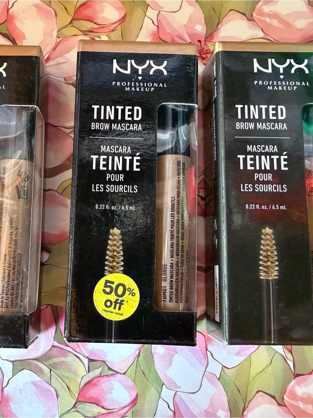 NYX Tinted Brow Mascara in Taupe - Neutral Brow Tint